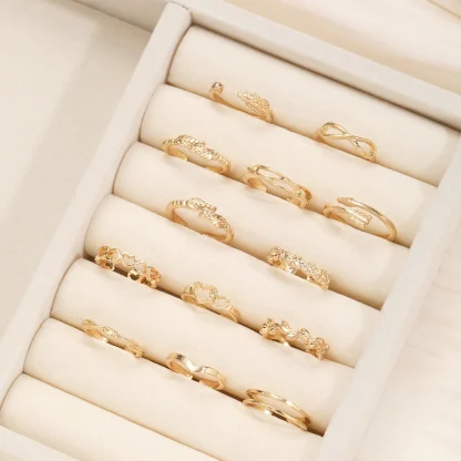 Multiple Toe Rings with Geometric Design - Image 3