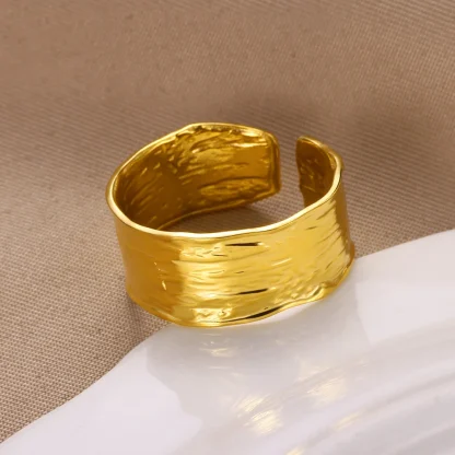 Bold Floral Toe Rings with Open Band - Image 4